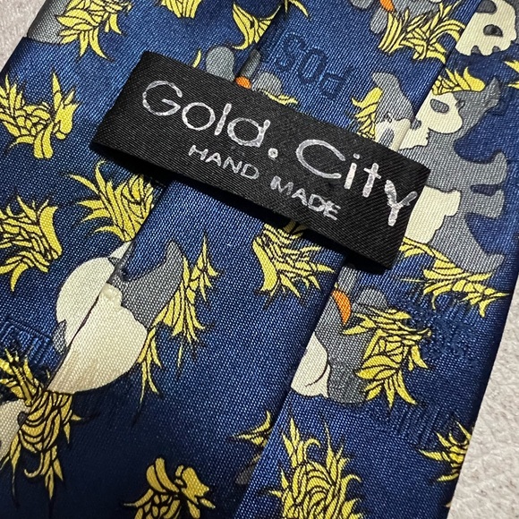Gold City Tie Handmade Men Tie Neck Tie 100% Silk Classic Length Panda Print. - Picture 5 of 6